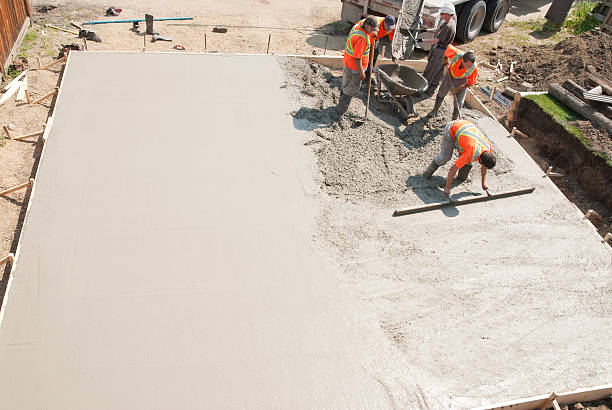 Best Concrete Sidewalk Installation in Willow Creek, CA